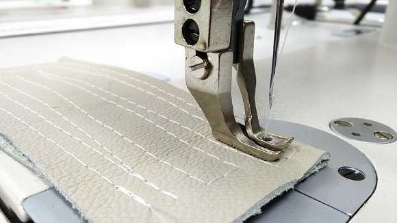 Typical GC 0303, промышленная швейная машина с двойным продвижением Typical GC 0303, промышленная швейная машина с двойным продвижением