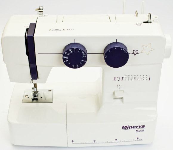 Minerva M20B, електрична швейна машина з вертикальним човником та напівавтоматичною петлею