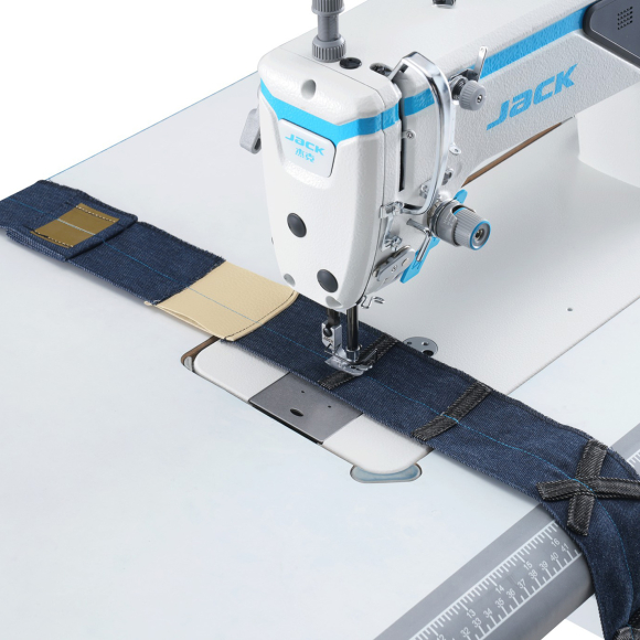 Jack A5E-B, швейна машинка промислова з комп'ютерним керуванням, для шиття легких та середніх тканин