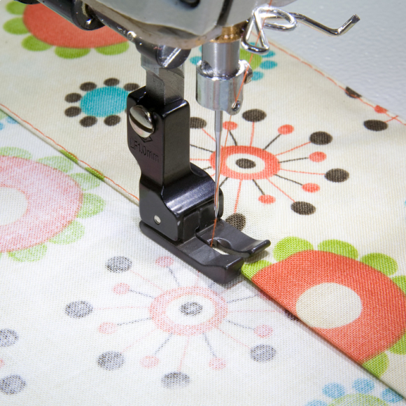 Golden Eagle CL, ліва компенсаційна лапка для швейної машини з нижнім просуванням