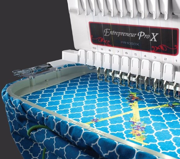 Brother PR-1050x, десятиголковапрофесійна вишивальна машина полем вишивки 360 х 200 мм