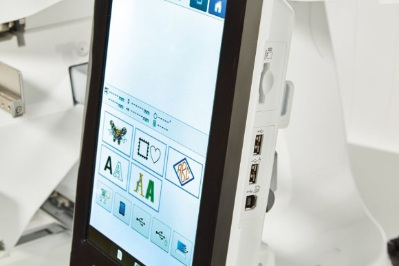 Brother PR-1050x, десятиголковапрофесійна вишивальна машина полем вишивки 360 х 200 мм