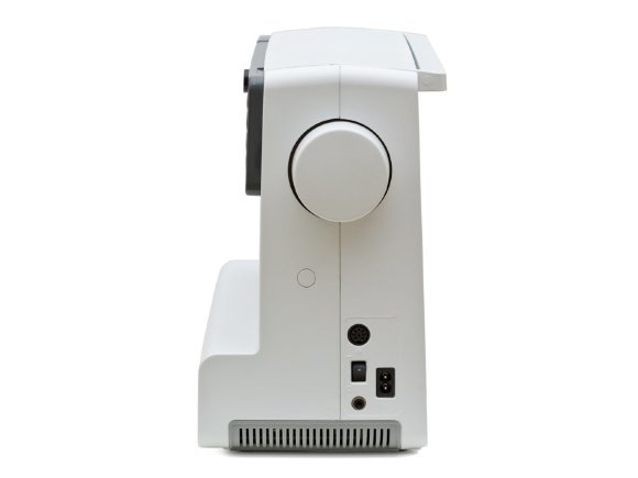 Minerva MC 440E, швейно-вышивальная машина со встроенной памятью