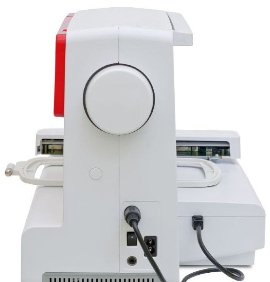 Minerva MC 450-ER, швейно-вышивальная машина со встроенной памятью