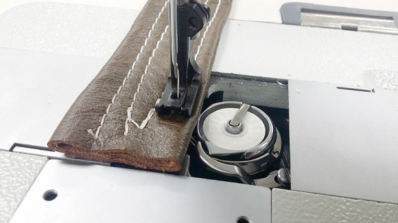 Typical GC 20606-1D, швейна машинка з потрійним просуванням