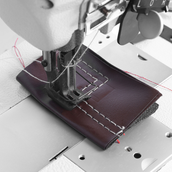 Typical GC 20676, двоголкова промислова швейна машина для шкіри з потрійним просуванням