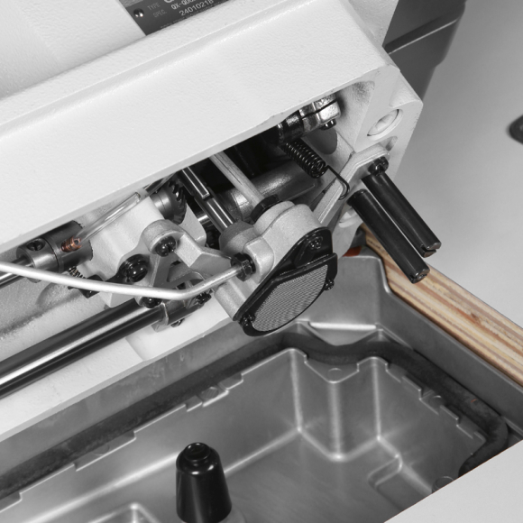 Typical GC 0303D, промышленная швейная машина с двойным продвижением Typical GC 0303D, промышленная швейная машина с двойным продвижением