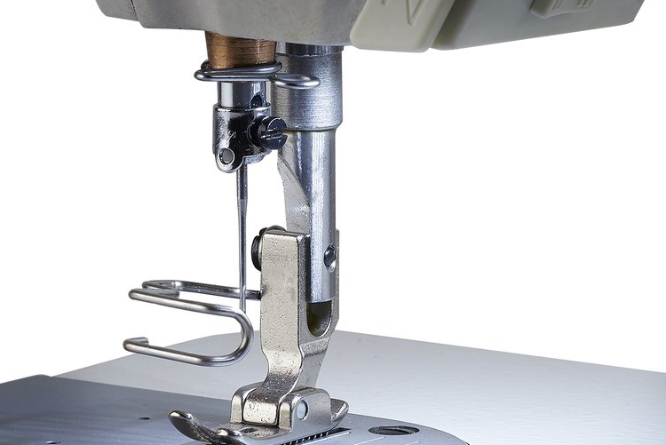 швейная промышленная машинка Minerva M5550-JDE с яркой подсветкой